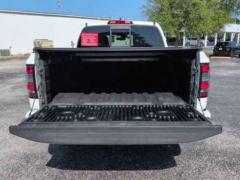 Certified 2022 Nissan Frontier SV RWD image 13
