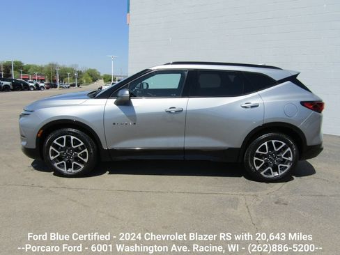 Used 2024 Chevrolet Blazer RS w/ Enhanced Convenience Package AWD/4WD image 2
