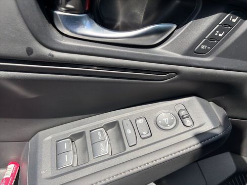 Used 2023 Honda Accord Sport image 12