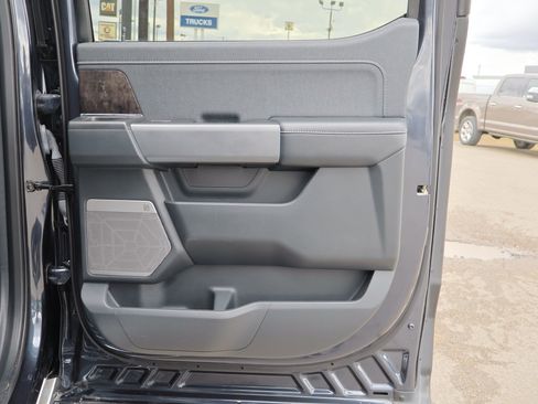 Used 2021 Ford F150 Lariat w/ Equipment Group 502A High image 45