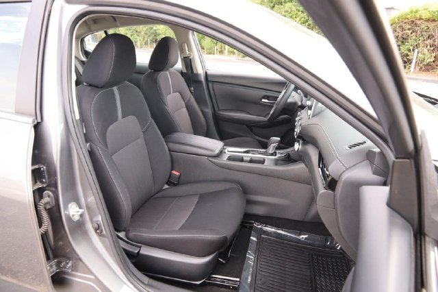 Certified 2024 Nissan Sentra SV FWD image 26