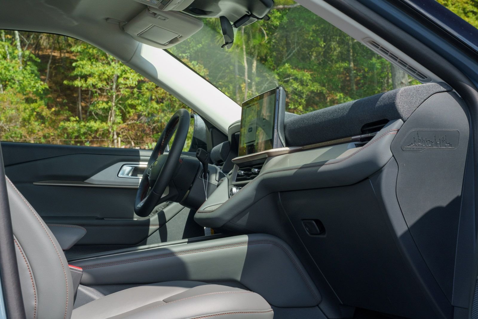 New 2026 Ford Explorer Active w/ Active Comfort Package RWD image 9