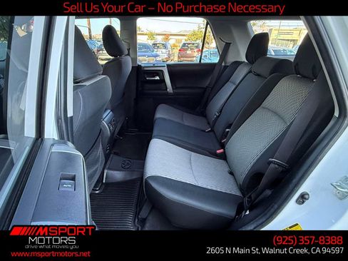 Used 2018 Toyota 4Runner SR5 AWD/4WD image 13