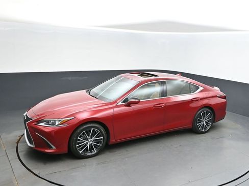New 2025 Lexus ES 350 w/ Premium Package image 13