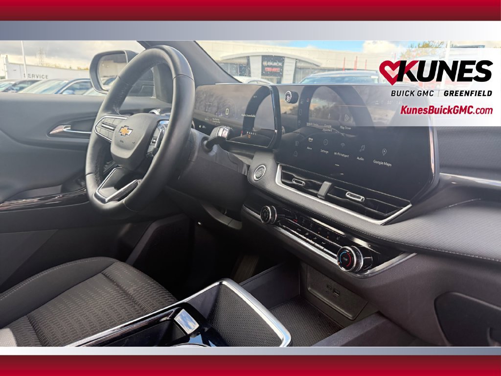 Used 2025 Chevrolet Equinox LT FWD image 42