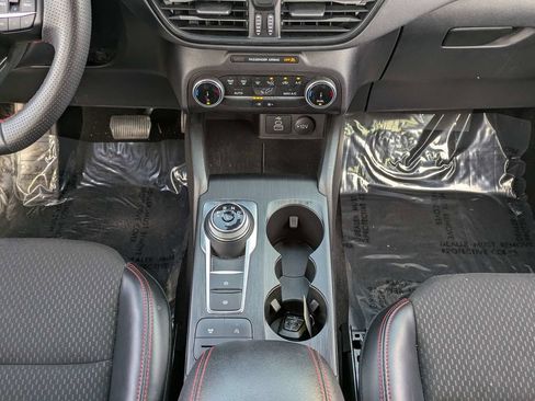 Used 2025 Ford Escape ST-Line FWD image 19