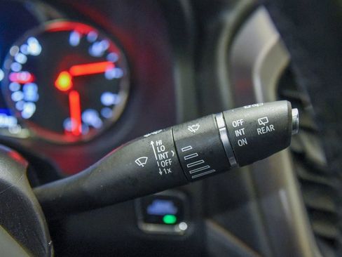 Used 2023 GMC Acadia AT4 image 29