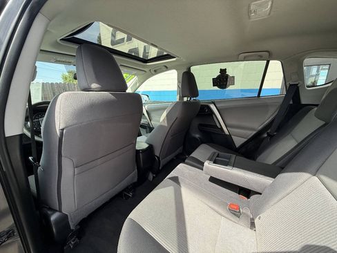 Used 2013 Toyota RAV4 XLE FWD image 11