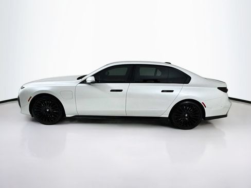 Used 2026 BMW 750e xDrive w/ Executive Package AWD/4WD image 5