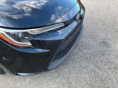 Used 2021 Toyota Corolla LE FWD image 8