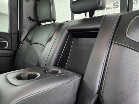 Used 2025 RAM 3500 Laramie image 40