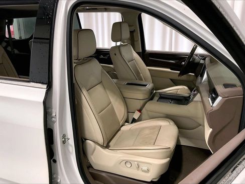 Used 2021 GMC Yukon Denali RWD image 16