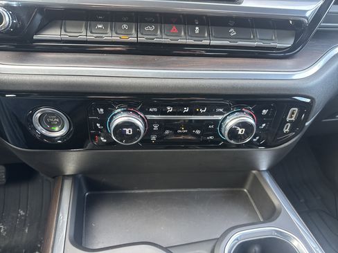 Used 2023 GMC Sierra 1500 SLT w/ SLT Premium Package image 25