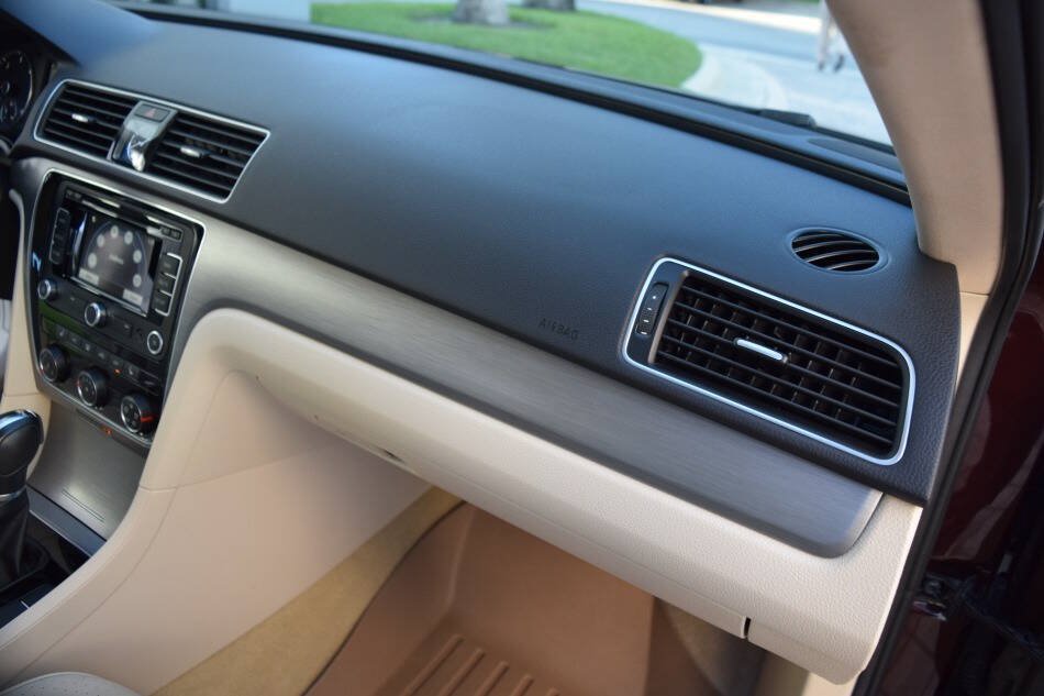 Used 2014 Volkswagen Passat TDI SE FWD image 57