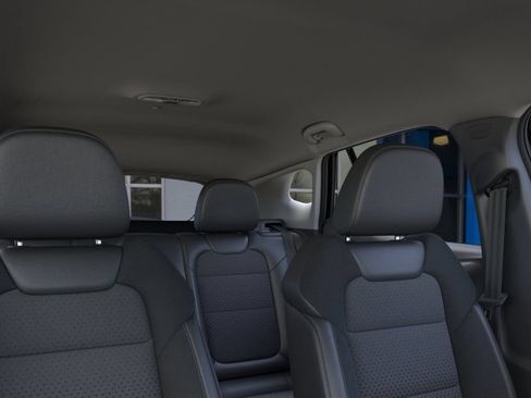 New 2026 Chevrolet Trax LT w/ Driver Confidence Package FWD image 32