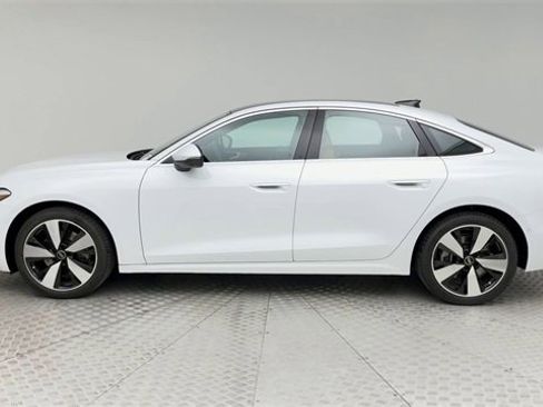 Used 2025 Audi A5 2.0T Premium w/ Convenience Package image 5