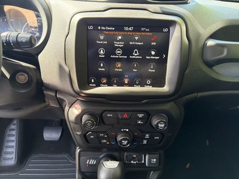 Used 2023 Jeep Renegade Latitude AWD/4WD image 21