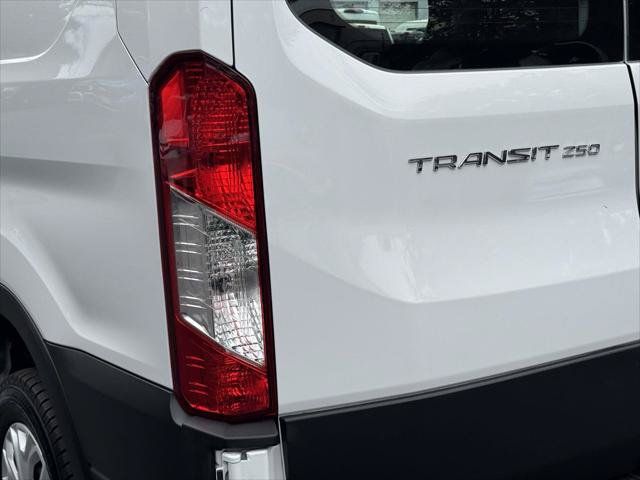 Used 2025 Ford Transit 250 Low Roof w/ Exterior Upgrade Package RWD image 13