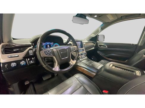 Used 2018 GMC Yukon Denali w/ Denali Ultimate Package AWD/4WD image 11