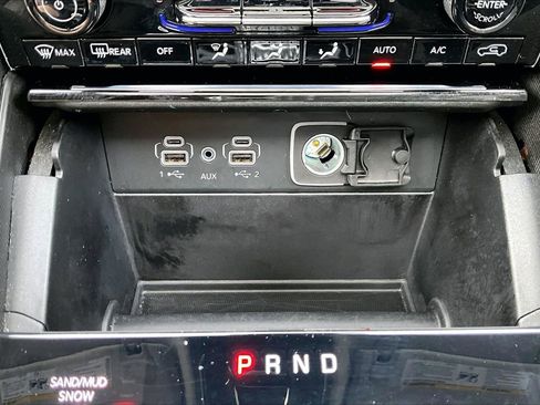Certified 2023 Jeep Grand Cherokee Limited AWD/4WD image 18