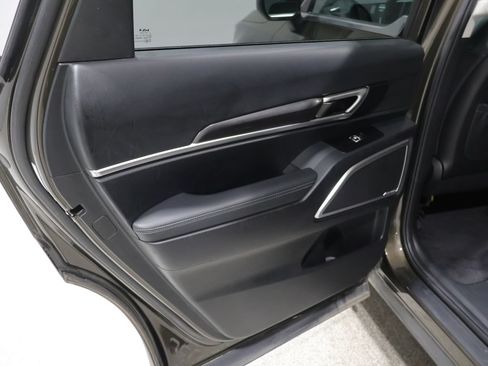 Used 2025 Kia Telluride S AWD/4WD image 18