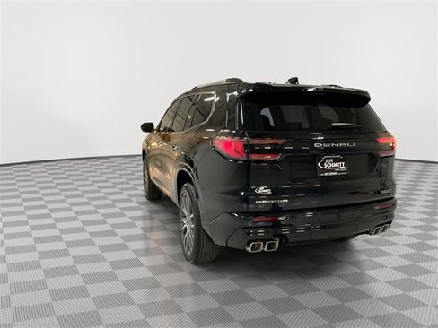 Certified 2026 GMC Acadia Denali Ultimate w/ LPO, Floor Liner Package image 8