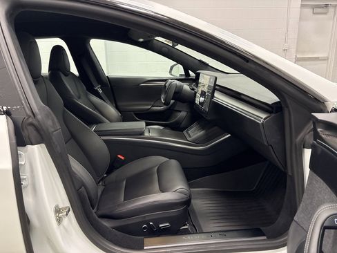 Used 2021 Tesla Model S Plaid image 19