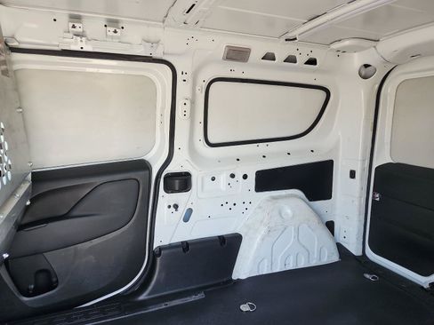 Used 2021 RAM ProMaster City Tradesman FWD image 11