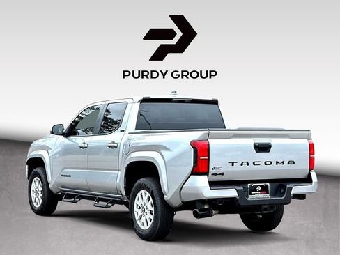 Certified 2025 Toyota Tacoma SR5 AWD/4WD image 6
