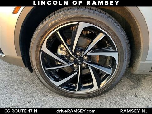 Used 2024 Lincoln Corsair Reserve w/ Equipment Group 201A image 27