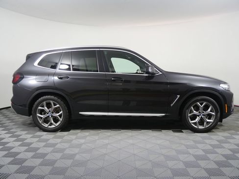 Used 2024 BMW X3 xDrive30i AWD/4WD image 2