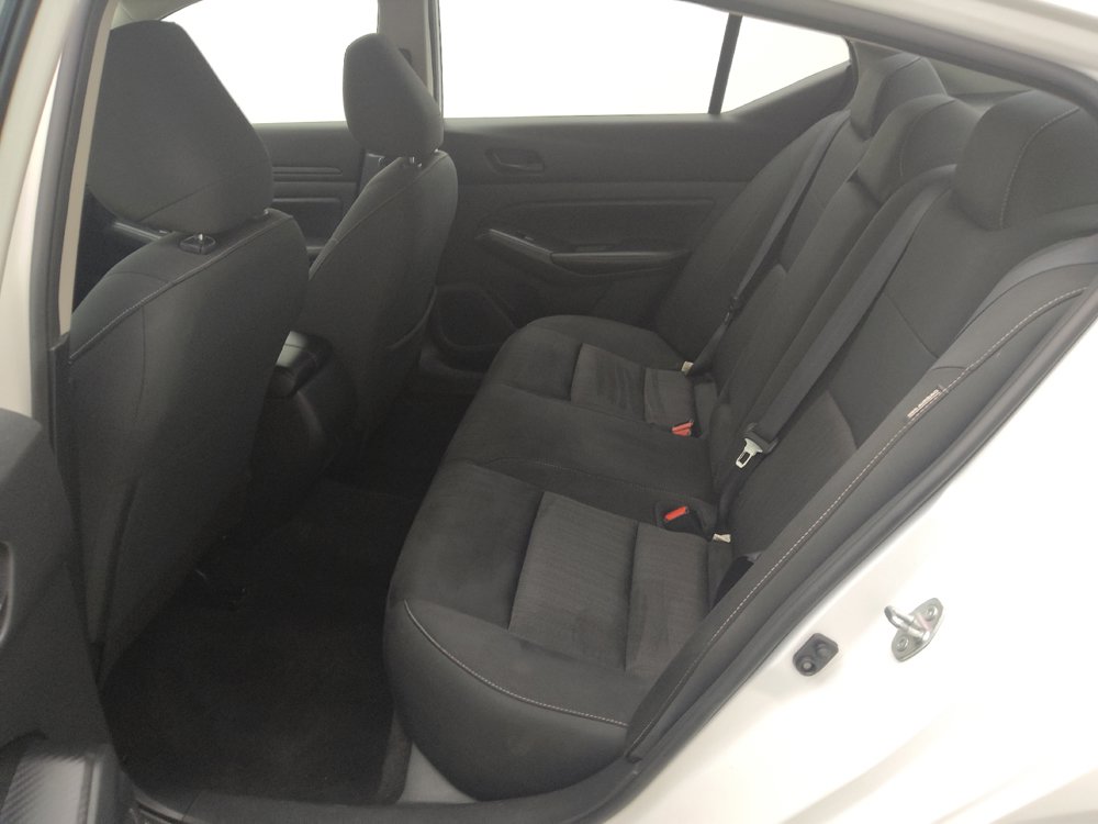 Used 2024 Nissan Altima 2.5 SV FWD image 18