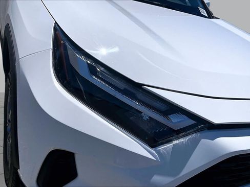 Certified 2022 Toyota RAV4 XLE w/ Convenience Package AWD/4WD image 27