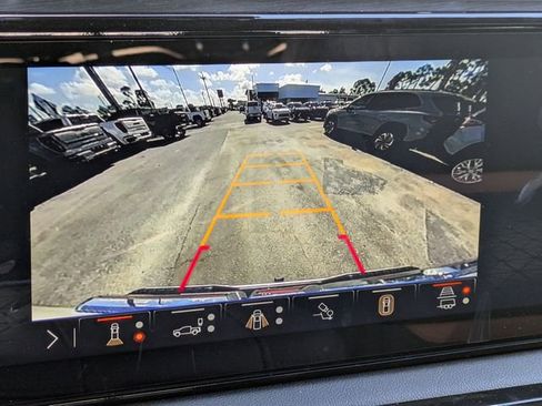 New 2026 GMC Sierra 1500 AT4 w/ AT4 Premium Package AWD/4WD image 22