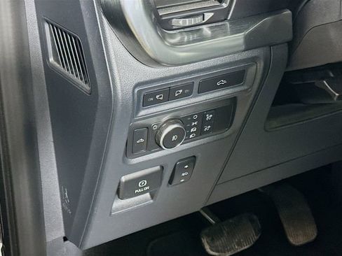 Used 2021 Ford F150 Lariat image 11