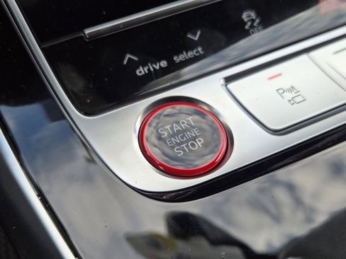 New 2026 Audi RS Q8 performance image 23