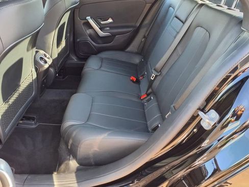 Used 2025 Mercedes-Benz CLA 250 image 11