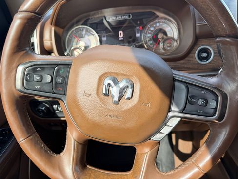 Used 2019 RAM 1500 Limited AWD/4WD image 19