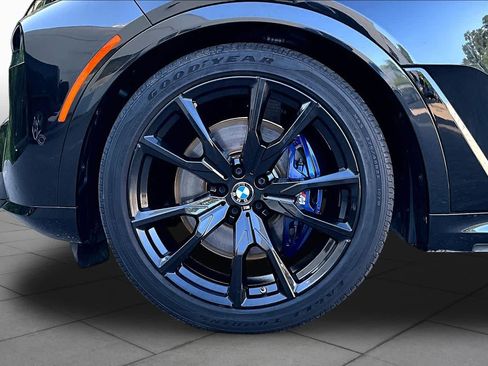 Certified 2023 BMW X7 xDrive40i w/ M Sport Package AWD/4WD image 11