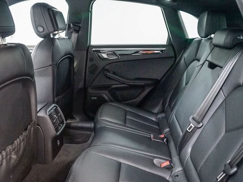Certified 2026 Porsche Macan AWD/4WD image 24