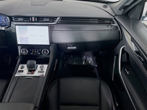 Used 2025 Jaguar F-PACE R-Dynamic S image 25