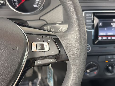 Used 2016 Volkswagen Jetta S FWD image 27