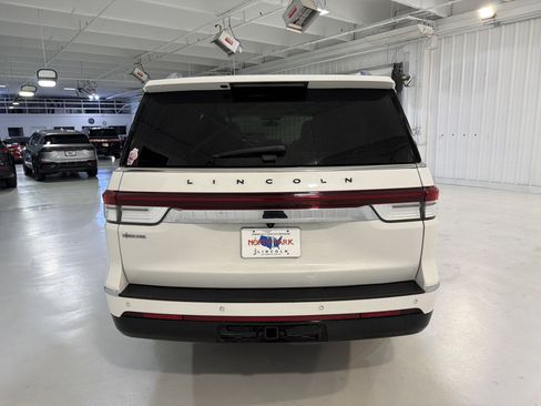 Used 2022 Lincoln Navigator L Black Label image 4