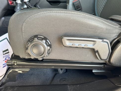 Used 2024 Jeep Wrangler Unlimited Rubicon 4xe image 15