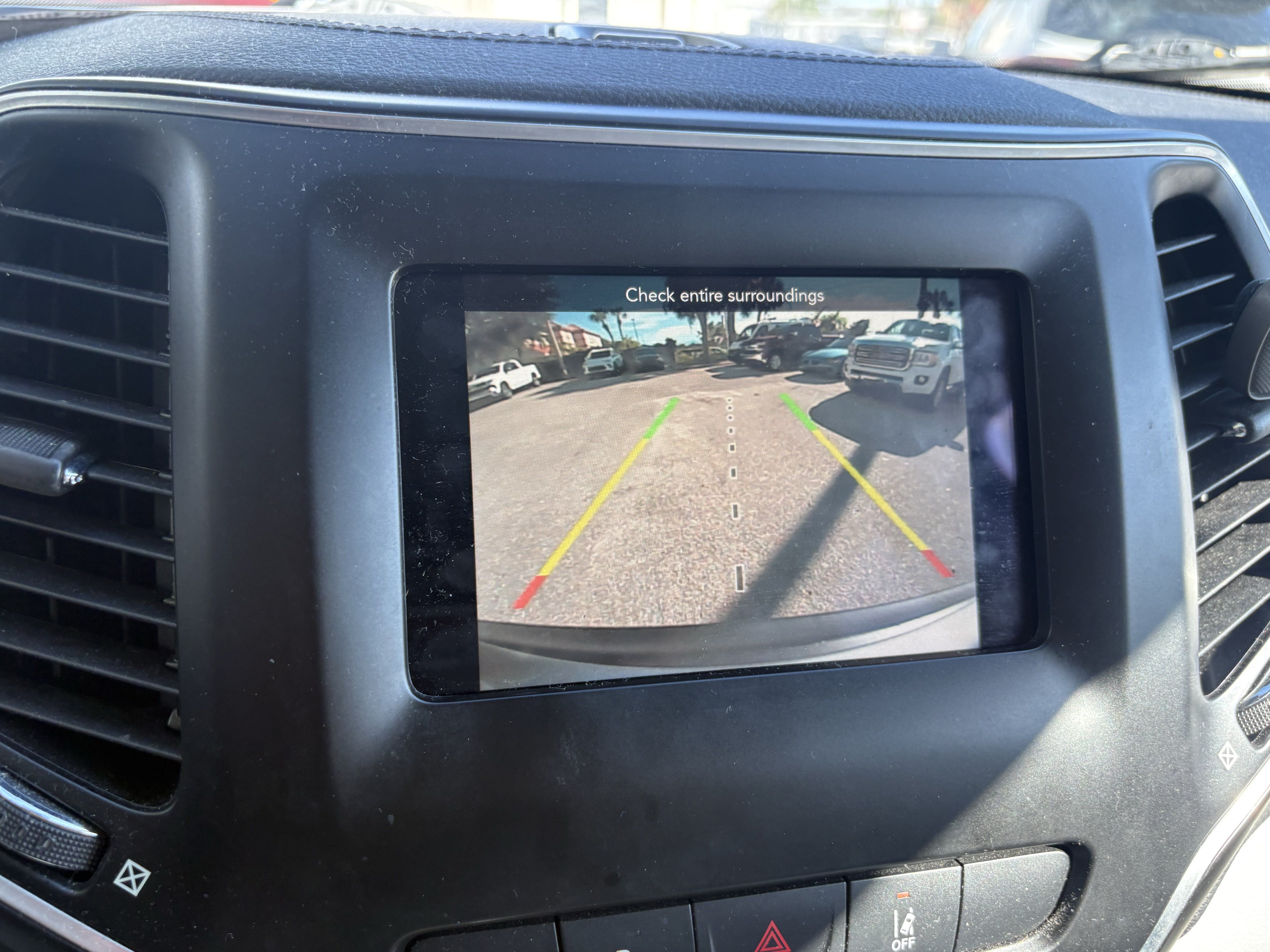 Used 2021 Jeep Cherokee Latitude Lux FWD image 12