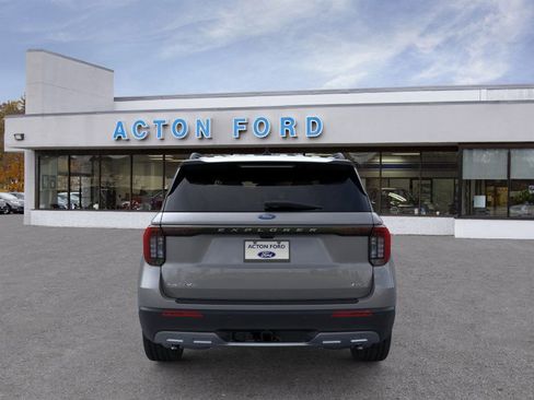 New 2026 Ford Explorer Active w/ Active Comfort Package image 5