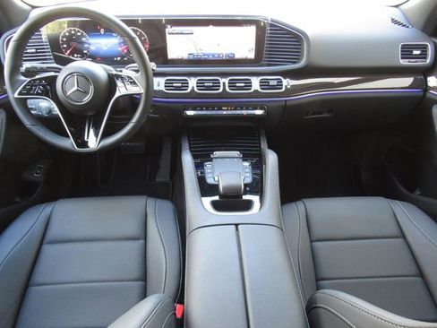 Used 2025 Mercedes-Benz GLE 350 4MATIC image 33