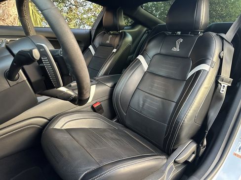 Used 2020 Ford Mustang Shelby GT500 w/ Technology Package image 40