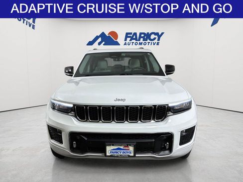 Used 2023 Jeep Grand Cherokee Overland w/ Luxury Tech Group IV AWD/4WD image 4