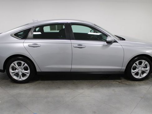Used 2024 Honda Accord LX image 11